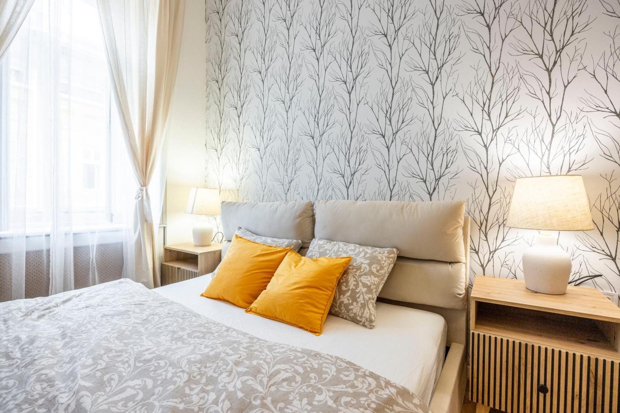 Charming & Cozy Central Apartment In The King Street 布达佩斯 外观 照片